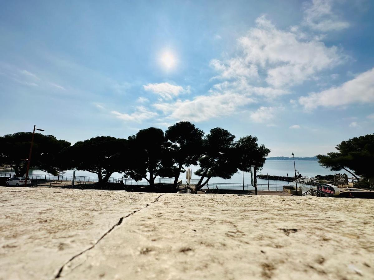 Centre San Peire Les Issambresアパートメント エクステリア 写真